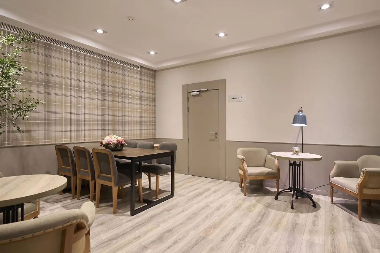 Catalonia Castellnou Hotel Barcelona