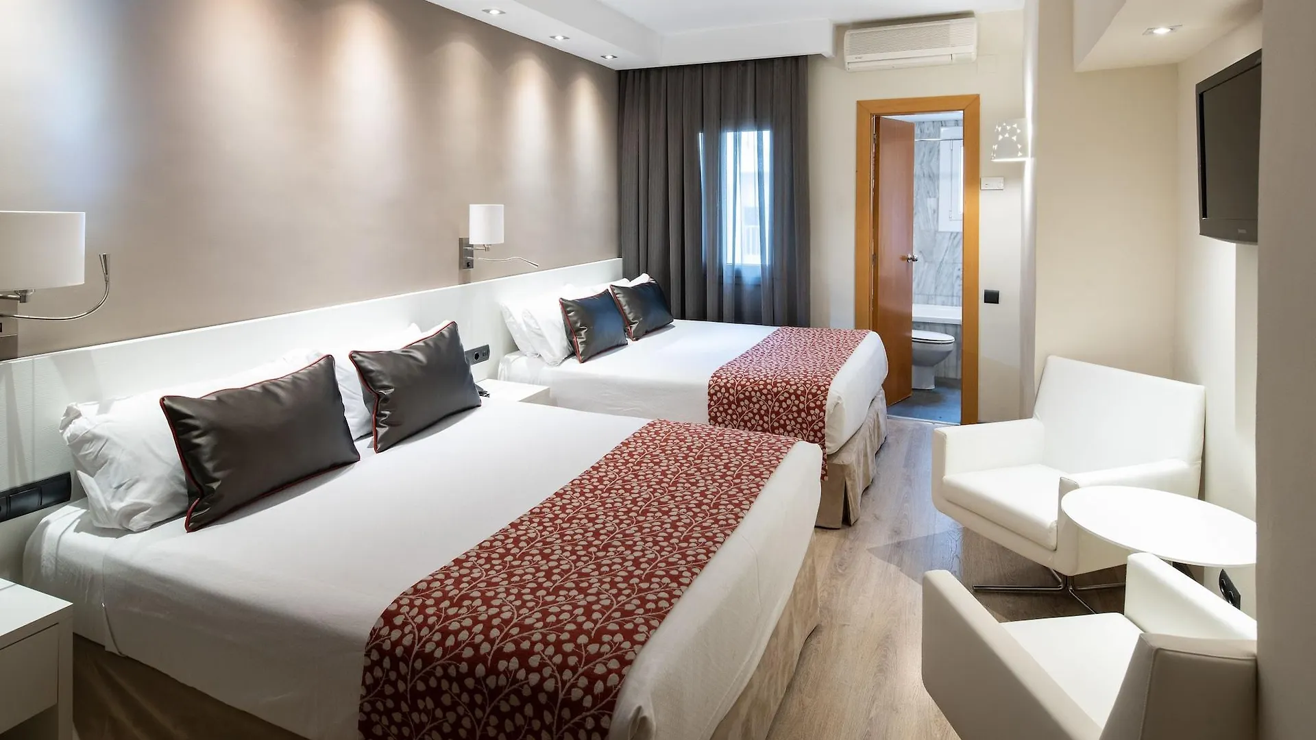 Catalonia Castellnou Hotel Barcelona