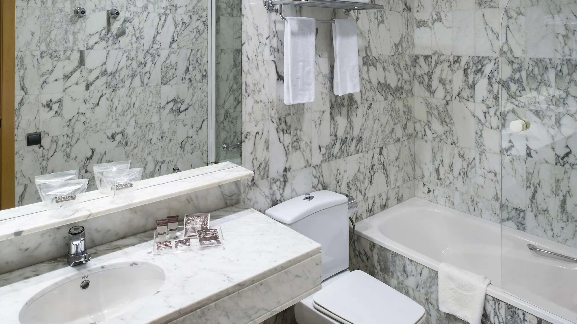 Catalonia Castellnou Hotel Barcelona 3*,