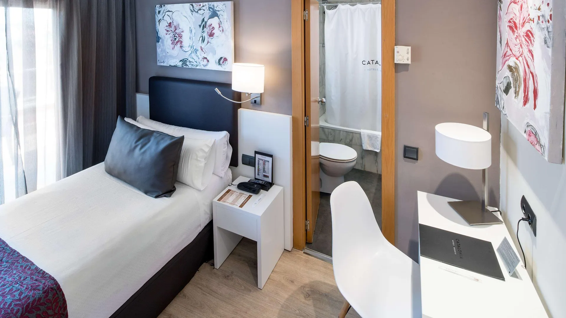 Catalonia Castellnou Hotel Barcelona 3*,