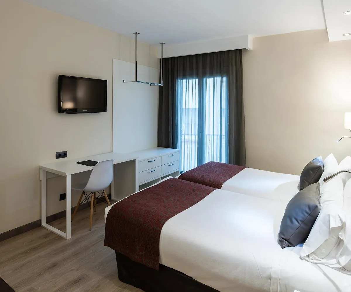 Catalonia Castellnou Hotel Barcelona 3*,