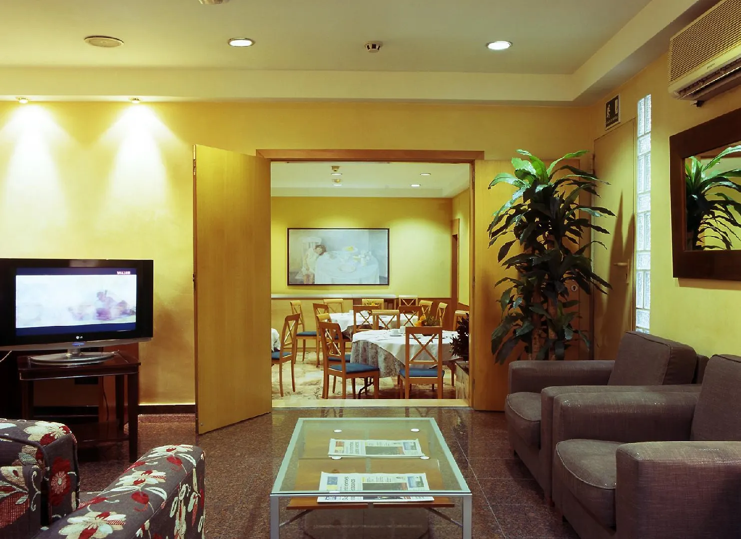 Catalonia Castellnou Hotel Barcelona