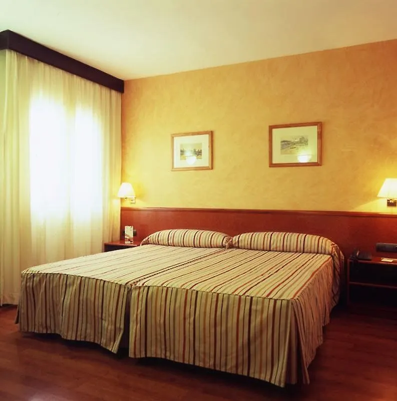 Catalonia Castellnou Hotel Barcelona