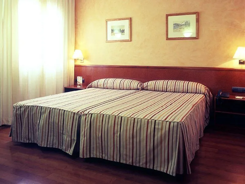 Catalonia Castellnou Hotel Barcelona