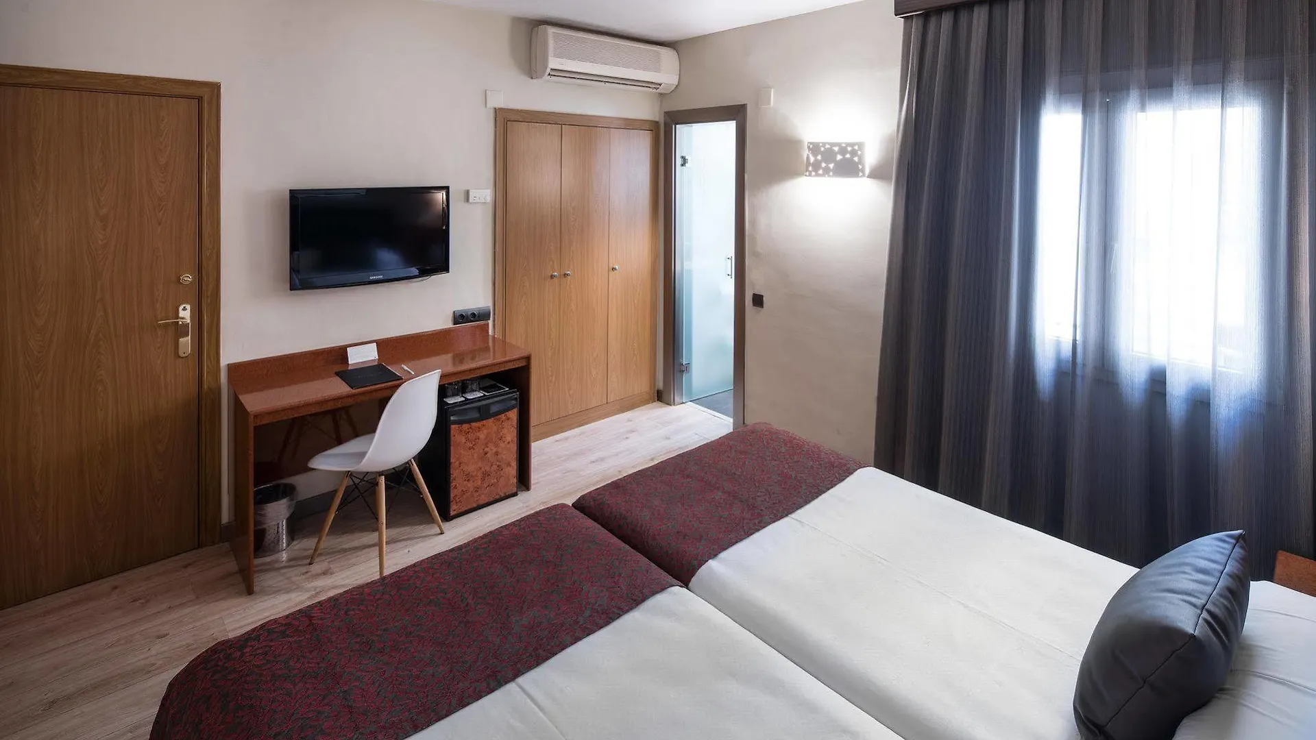 ***  Catalonia Castellnou Hotel Barcelona Spanyolország